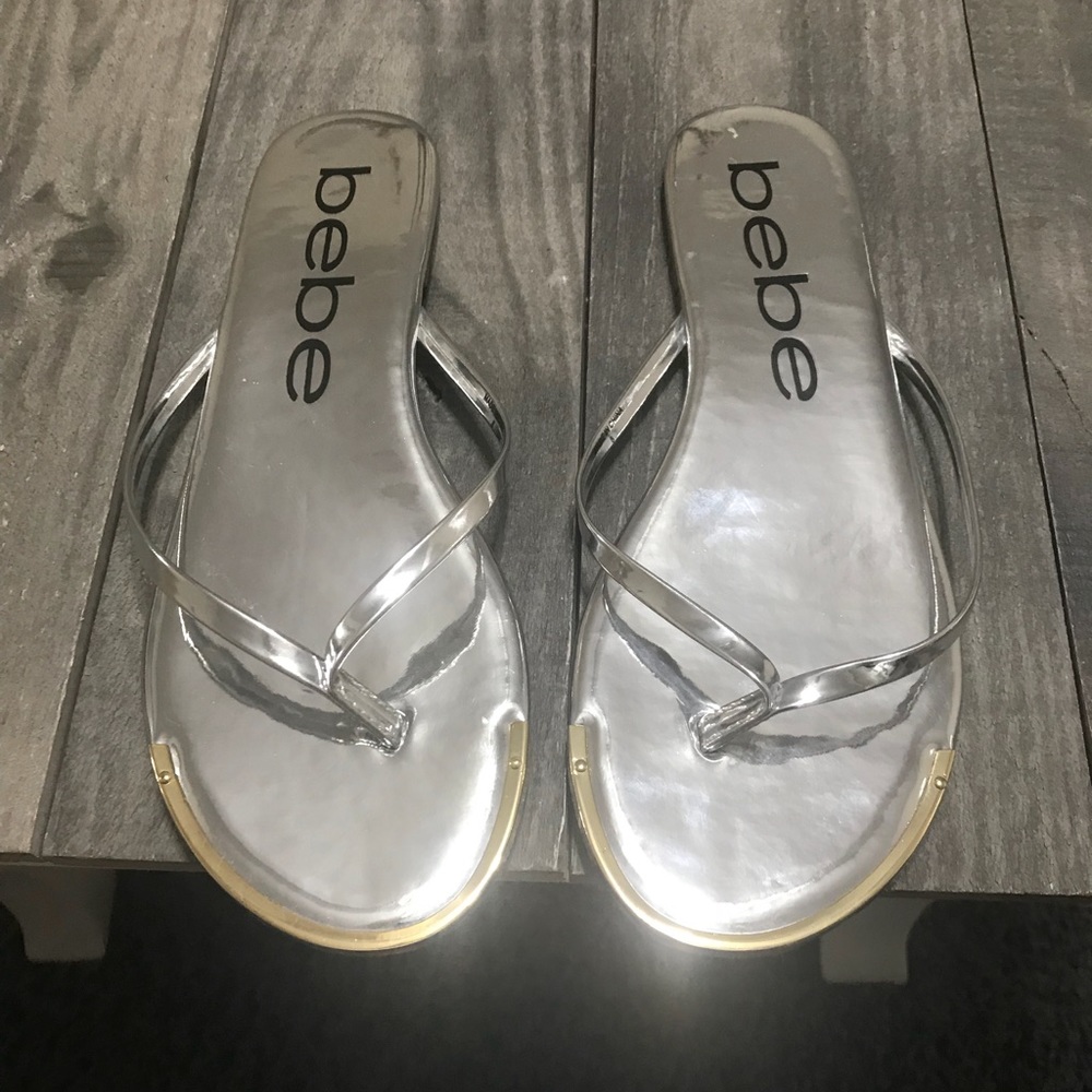 Bebe flip flops